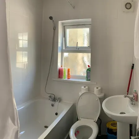 Apartment Beautiful Street First Floor One Bedroom B Walthamstow London
