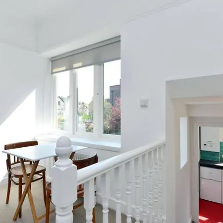 Impeccable 1-bed In Apartment