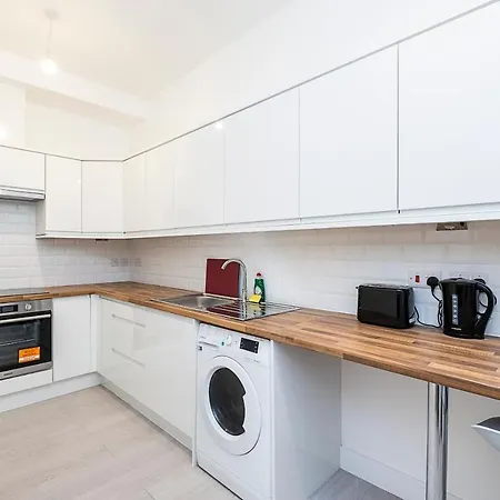 Ensuite Rooms, Anson Road - Sk