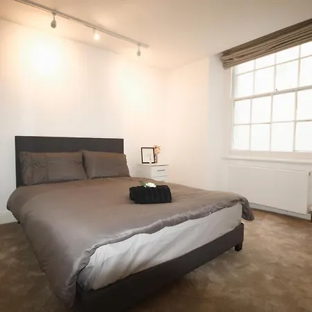 Superb Flat Near Victoria Station