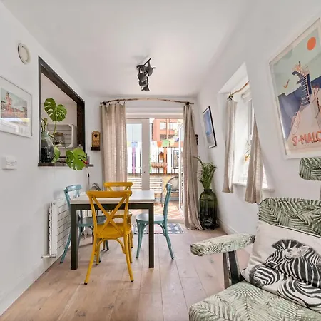 Guestready - Artsy Penthouse In Heart Of The Apartment *