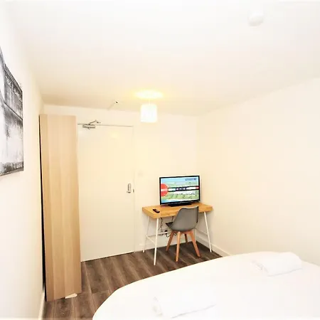 The Aldgate 3*