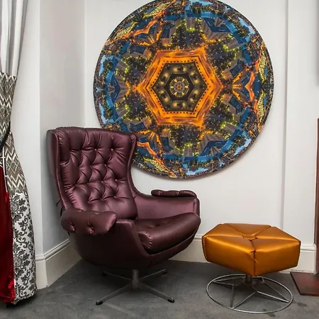The Exhibitionist 5* London