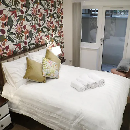 Apartment 64 Avonmore Olympia Kensington Boutique