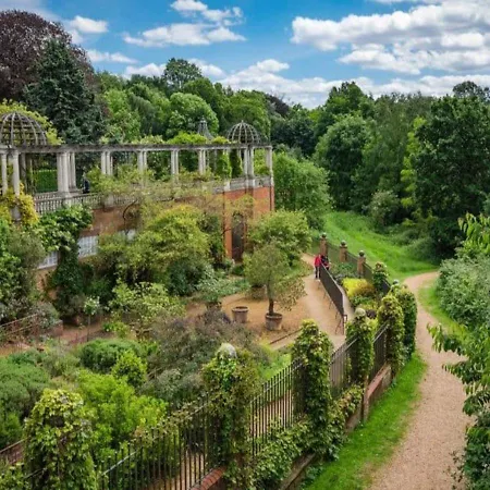 Pensión Charming For Students Only, Cricklewood Lane - Sk