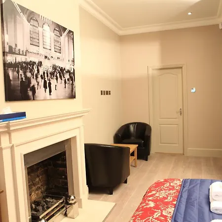 Metro Star 3* London