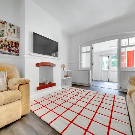 Large Modern 3 Bedroom House West Norwood Crystal Palace Gipsy Hill London
