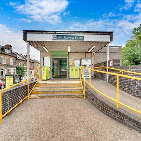 Large Modern 3 Bedroom House West Norwood Crystal Palace Gipsy Hill *