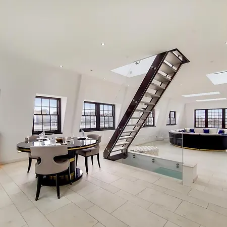 The Lyall Exclusive Apartment