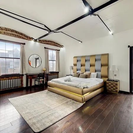 The Lyall Exclusive Apartment
