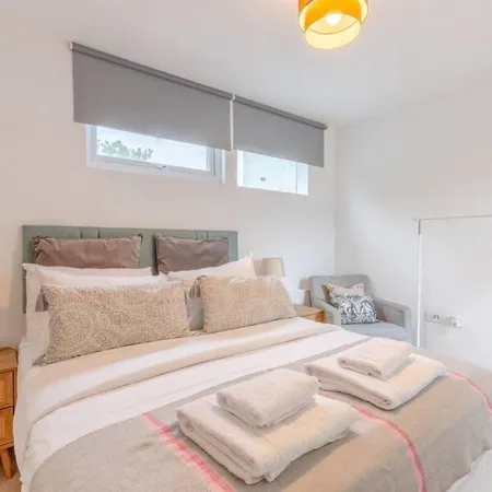 Cosy 1 Bedroom Near Wimbledon Station