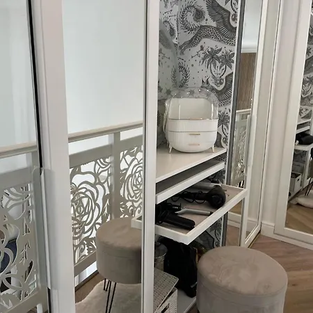 Apartment 2-4 Bedroom 2 Roof Terraces Prime Notting Hill *
