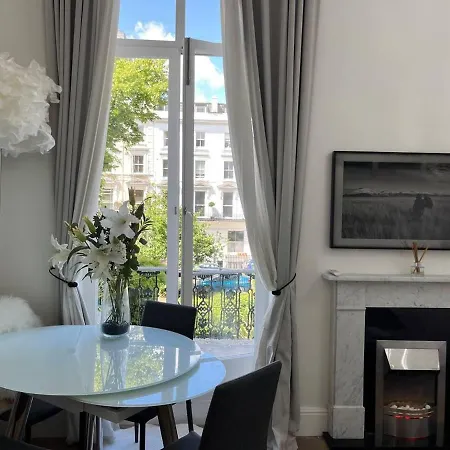 Apartment 2-4 Bedroom 2 Roof Terraces Prime Notting Hill