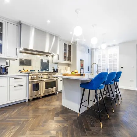 Holiday home Luxury 3 Bedroom House With Garden Next To Battersea Park *