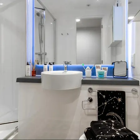 Modern Rooms In Wembley, Sk * Londra