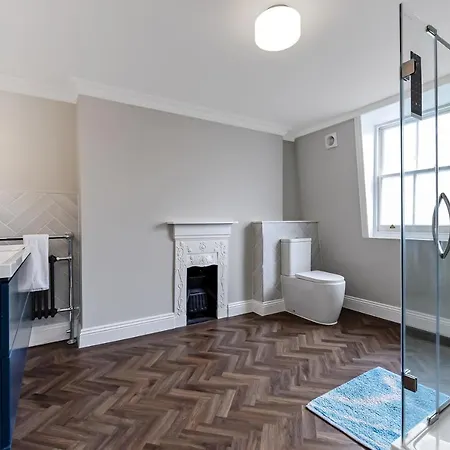 Apartment York By Dc
