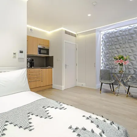 Guilford Street Apartment