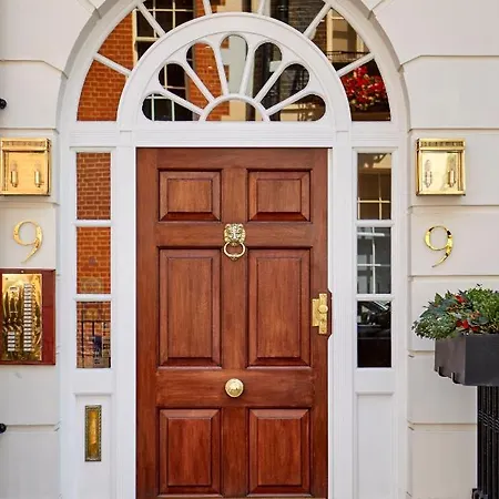9 Hertford Street Apartment