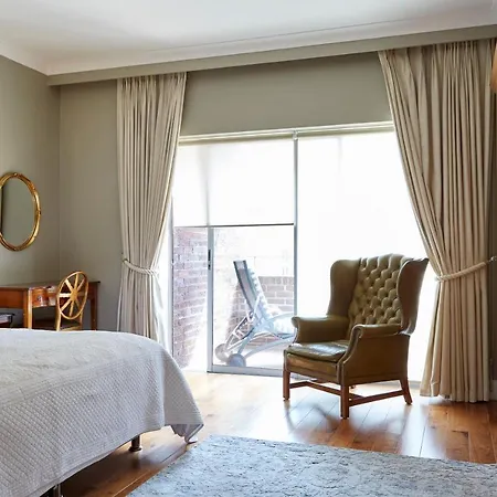 9 Hertford Street London