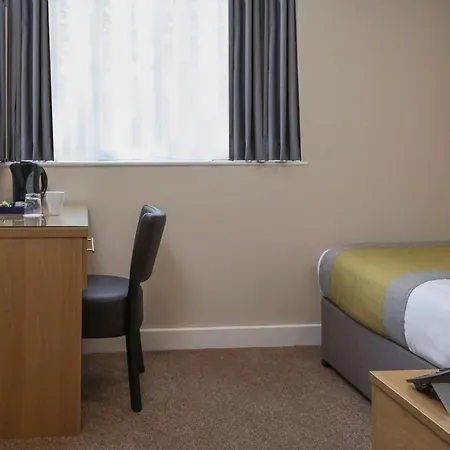Western Northfields Ealing Hotel 3*