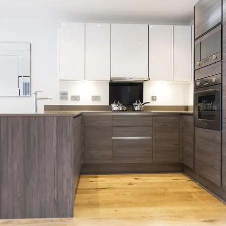Stylish Family Sized 2 Bedroom Apartment