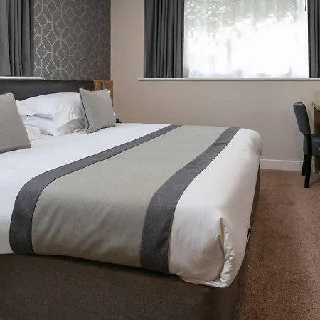 Western Northfields Ealing Hotel London