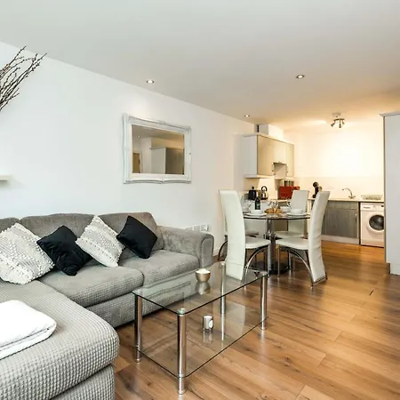 Fast Internet One Bedroom In Greater London, Id Required * London