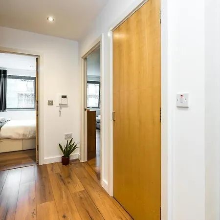 Fast Internet One Bedroom In Greater London, Id Required London