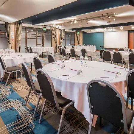 Mercure London Heathrow Airport Hotel Hillingdon