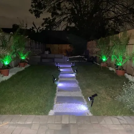 Wembley Luxury Residence- Opulence House Holiday home