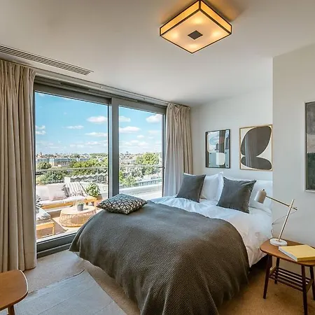 Penthouse. Roof Terrace. Shoreditch. Ac Apartment London
