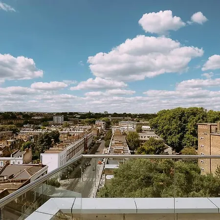 Penthouse. Roof Terrace. Shoreditch. Ac *