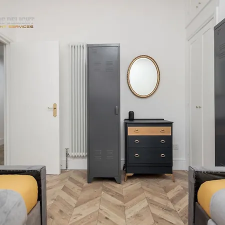 Entire 2 Bed Flat Plaistow,canning Town Prime Location In London