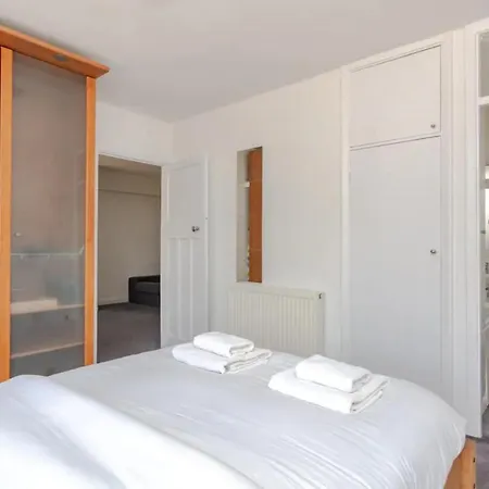 Cosy 1 Bedroom In Earlsfield Sw Apartment *