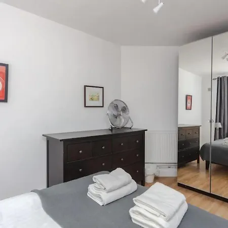 Fabulous 2 Bedroom In Bridge *