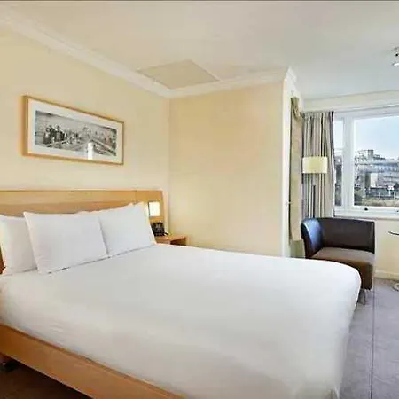 Otel The Mayfair Townhouse - An Iconic Luxury 5*