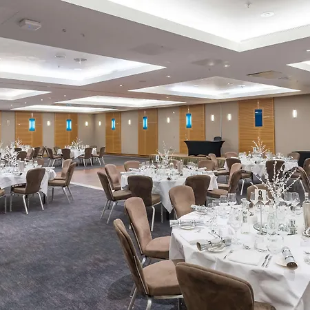Hilton Canary Wharf 4*