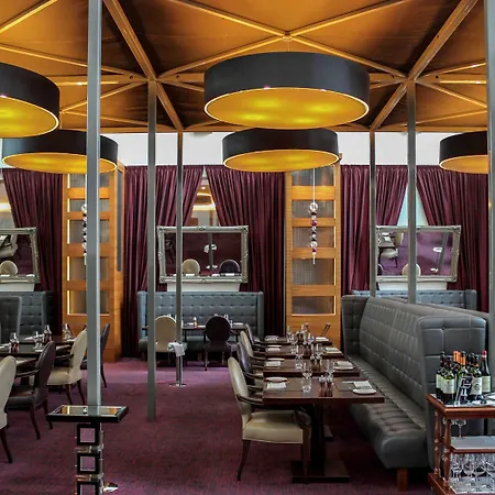 Sofitel London Heathrow 5*