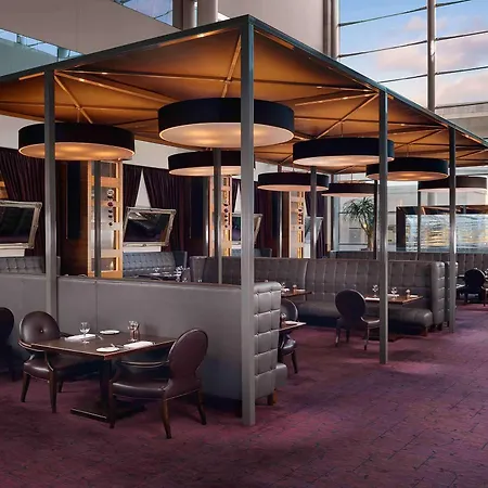 Sofitel London Heathrow Hotel 5*