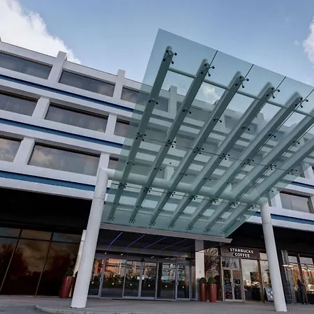 Renaissance London Heathrow