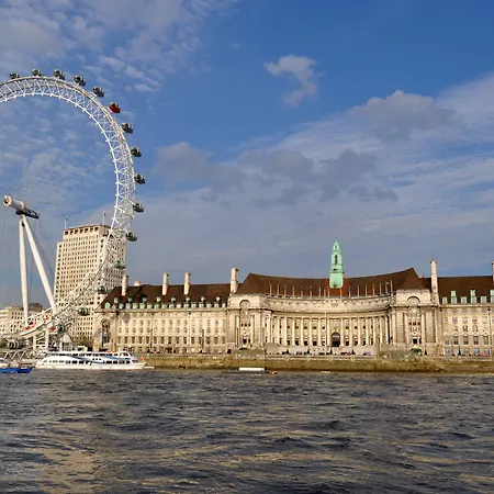 Hotel Bloomsbury By Ihg 4*