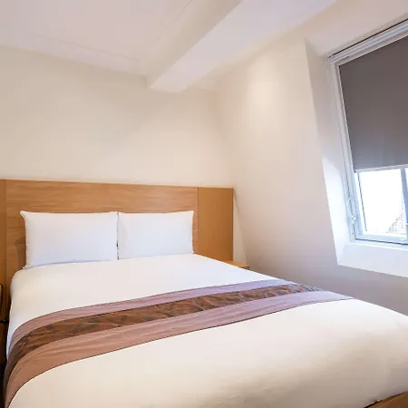 Comfort Hyde Park Fogadó 3*