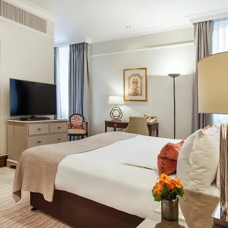 St. James' Court, A Taj Hotel, Hotel 4*