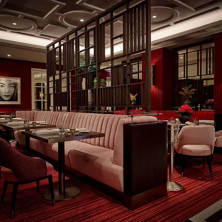 Conrad St 5* Londyn