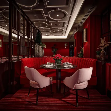Hotel Conrad St