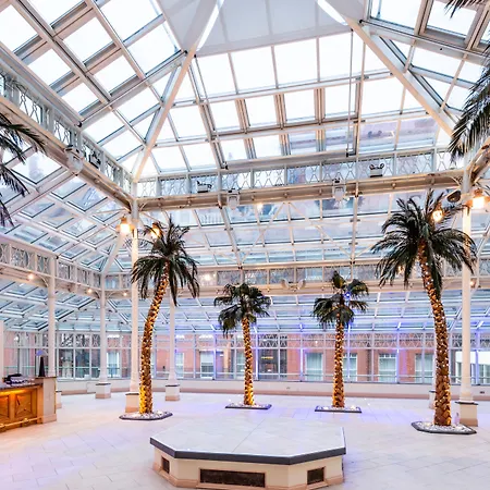 Millennium And Conference Centre Gloucester Londres