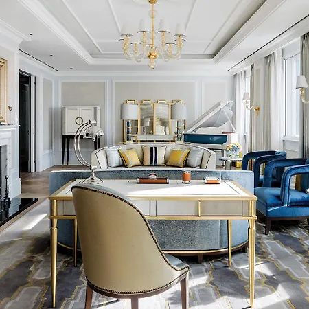 The Langham 5*