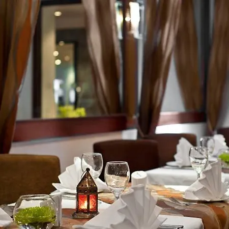 Park Plaza County Hall 4*