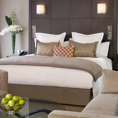 Jumeirah Carlton Tower 5* London