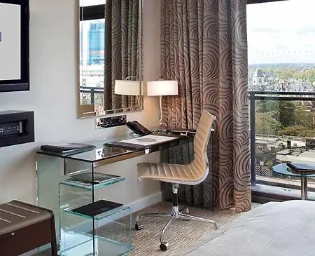 Jumeirah Carlton Tower Hotel